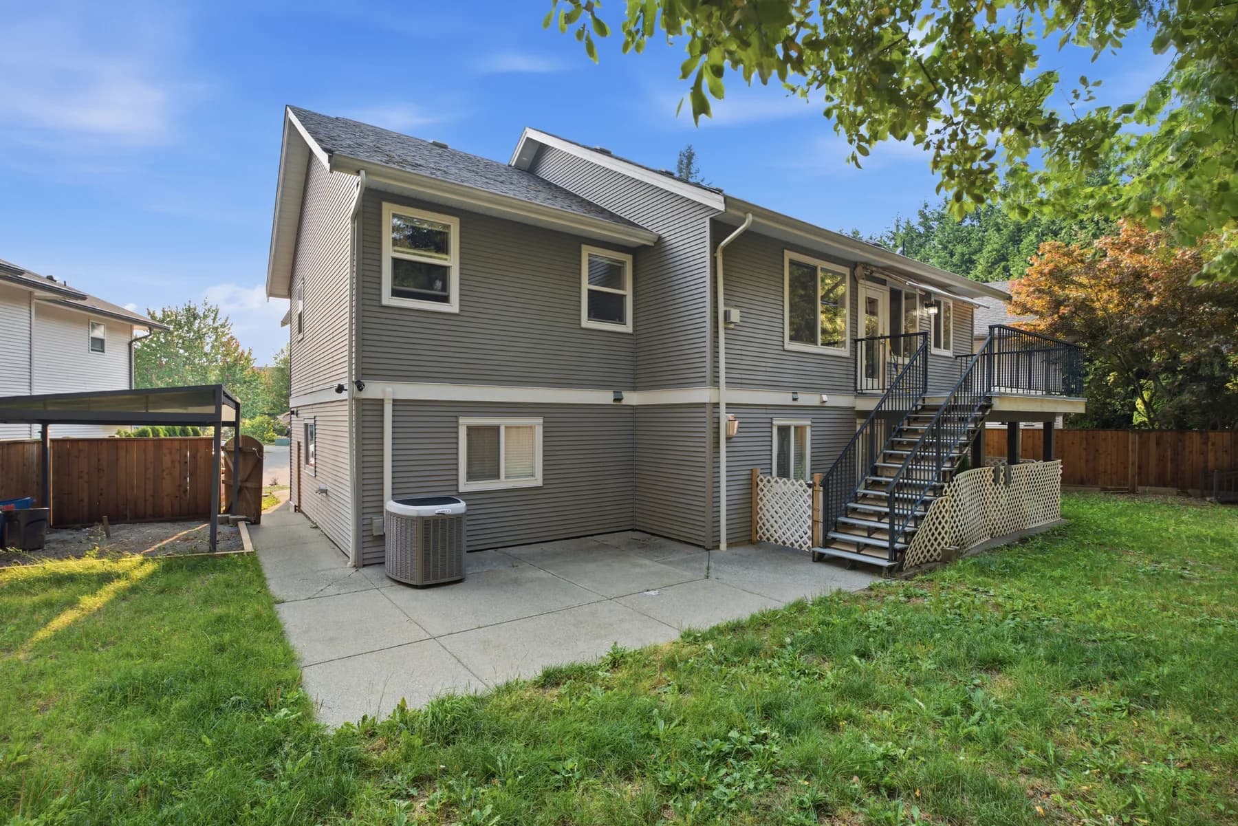 Hollister Place, Mission, frame 2