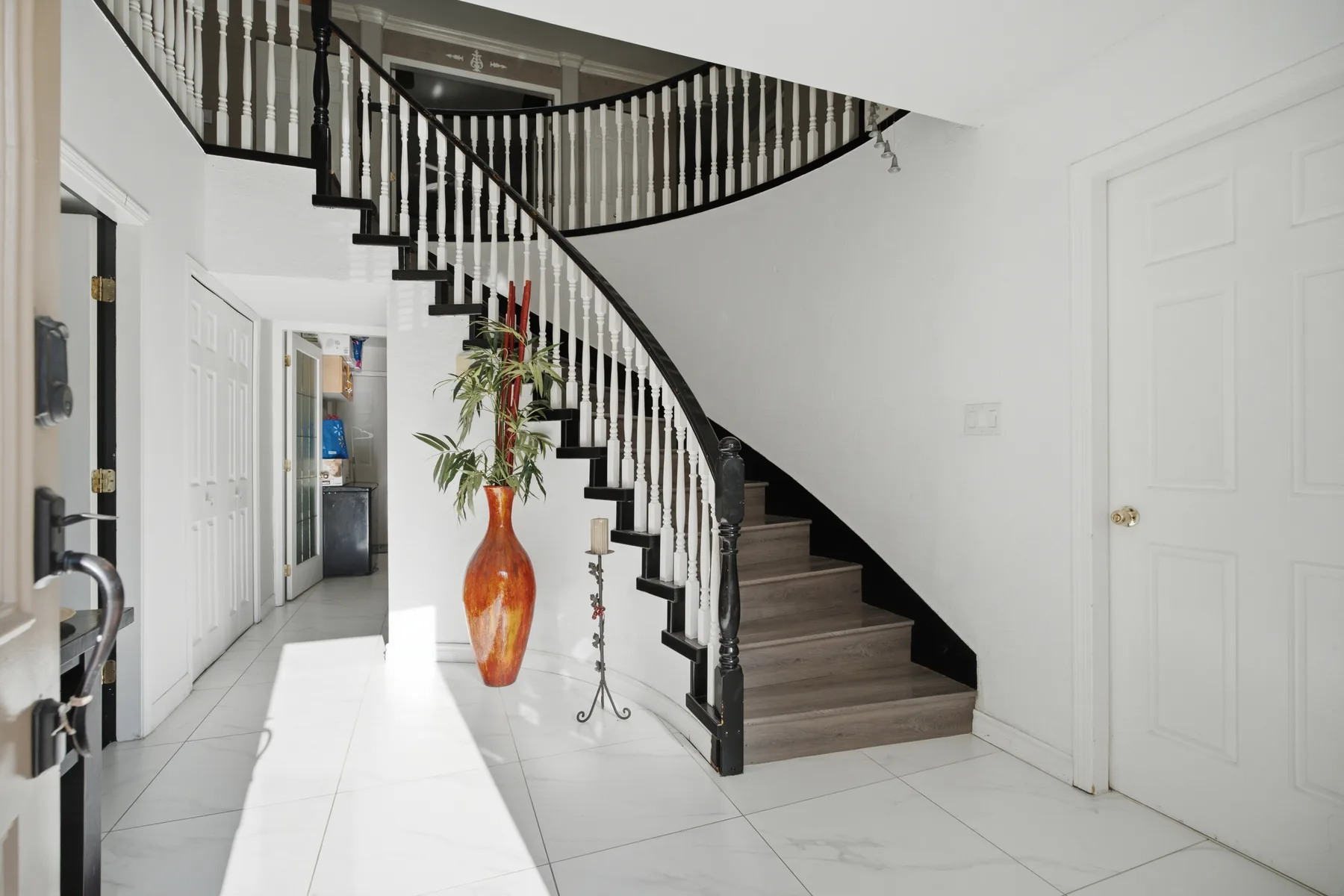 Miller Crescent, Mission, frame 3
