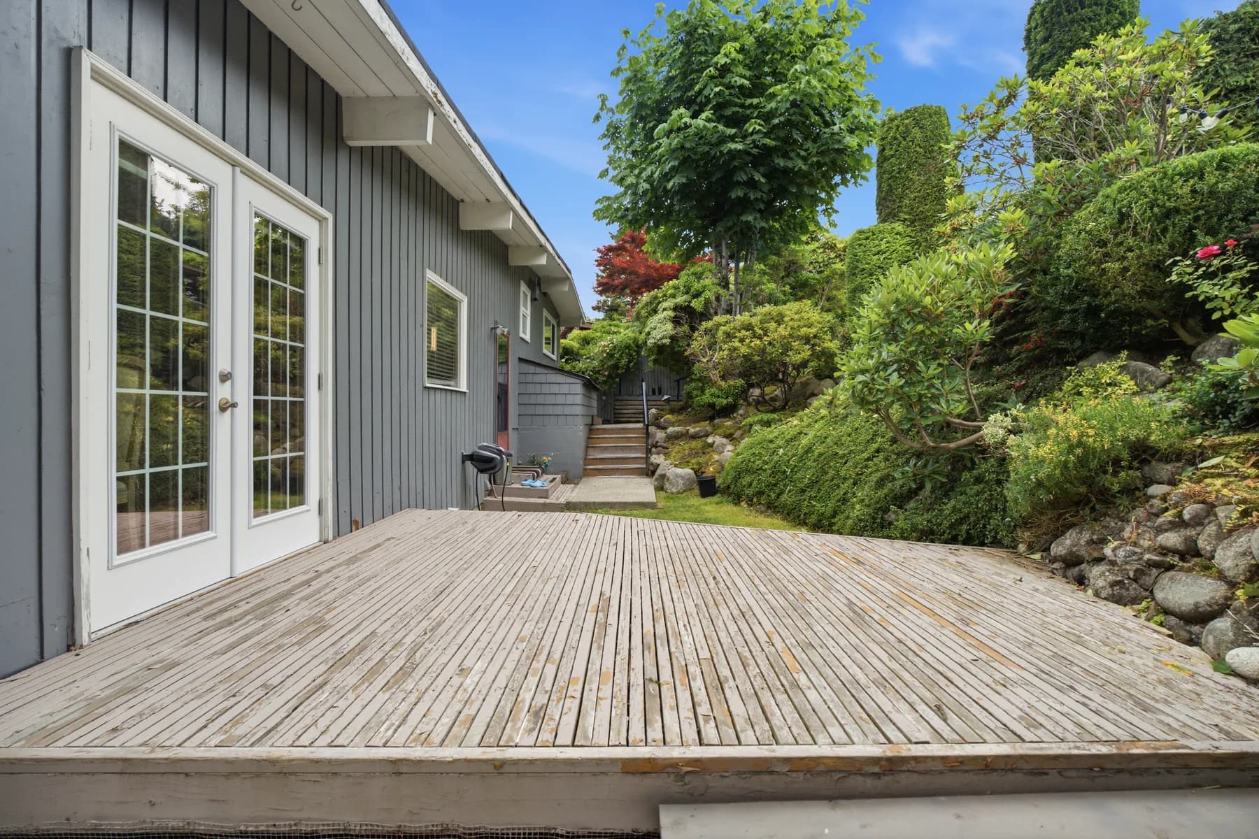 Pinecrest Avenue, Coquitlam, frame 9