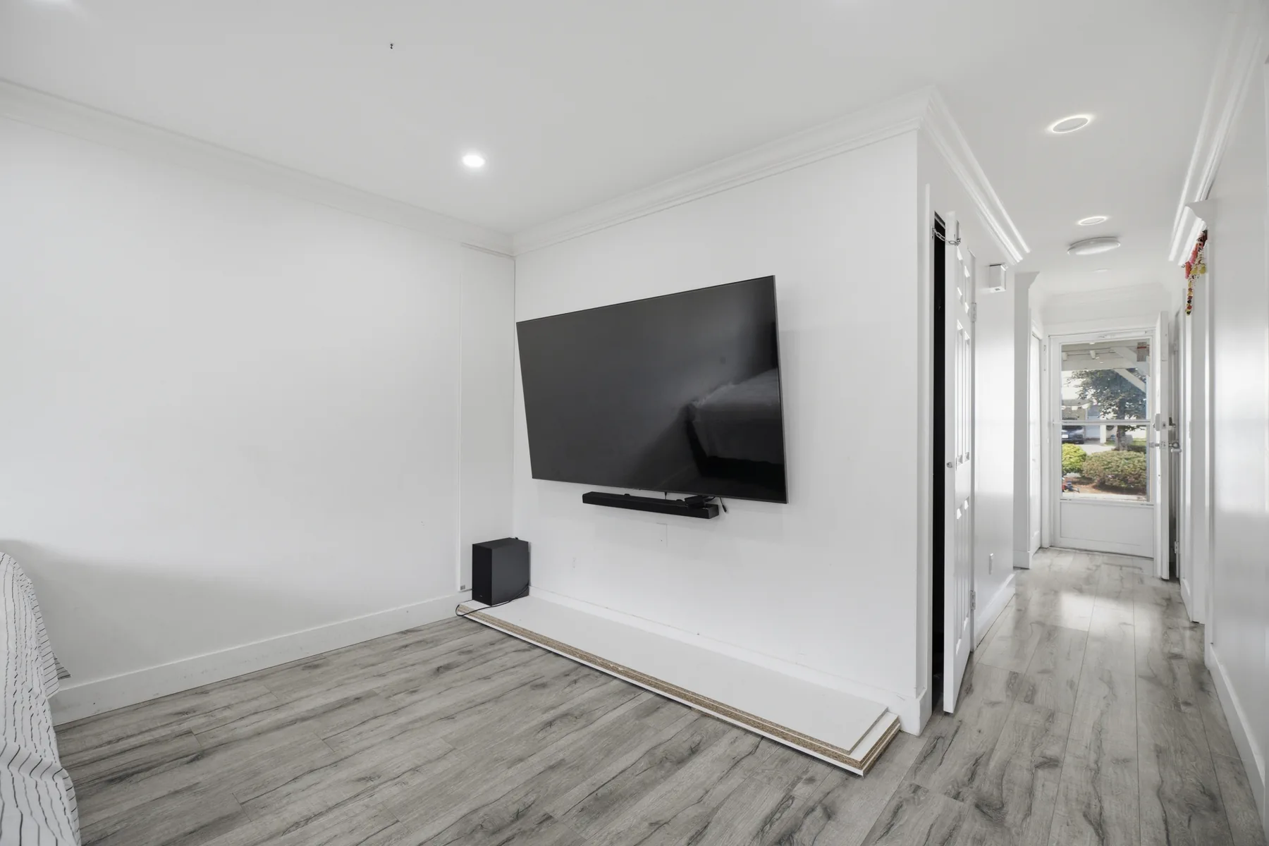 Tretheway Street, Abbotsford, frame 9