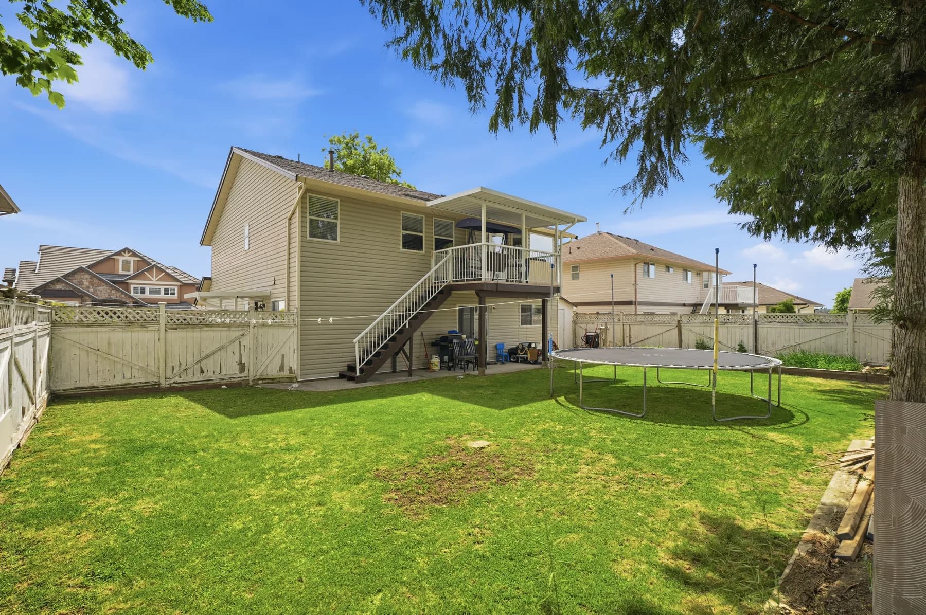 Upper Maclure Road, Abbotsford, frame 14